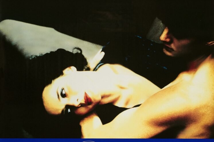 Blue Velvet Review: Why Lynch’s Film Still Delivers Uneasy Thrills